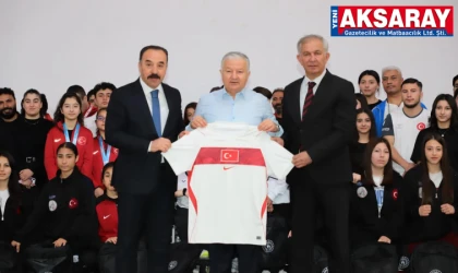 Şampiyonlarla gurur buluşması