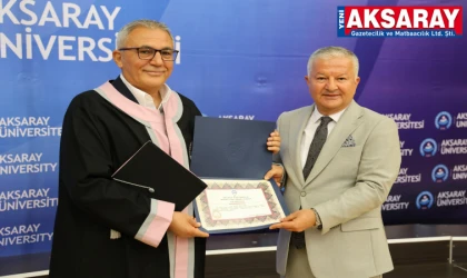 59 Yaşında üniversiteden mezun oldu