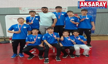 Analig ’de takım halinde Şampiyonuz