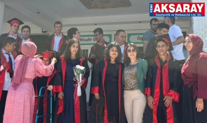 Özel gençlerin mezuniyet gururu