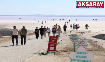 Tuz Gölü’nde sahilleri aratmıyor