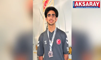 Abdullah Bronz Madalya ile döndü