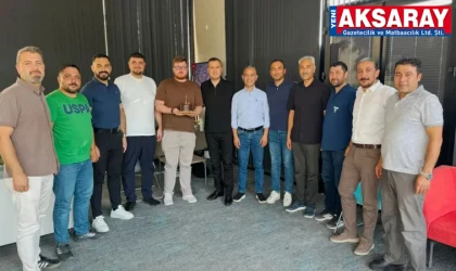 İyi Parti’de doğum günü kutlaması