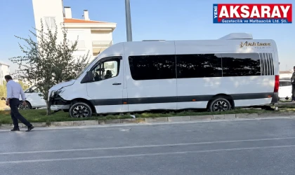 İşçi Servisi Panoya Çarptı: 6 YARALI