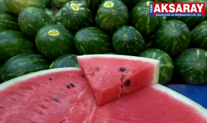 UZMANLARDAN HAYATİ UYARI  Karpuzu yıkamadan kesmek "Salmonella" riskini artırıyor