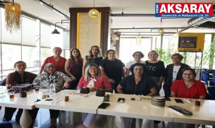 İYİ Partili kadınların "Bayrak Mitingi" hazırlığı