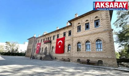 Lise binası 100 yaşında