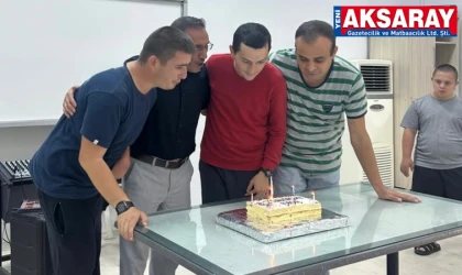 Özel bireylere doğum günü kutlaması