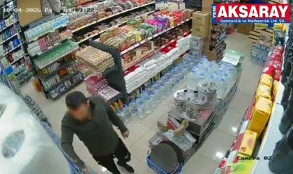 Marketçi uyudu, elini kolunu sallaya sallaya çaldı