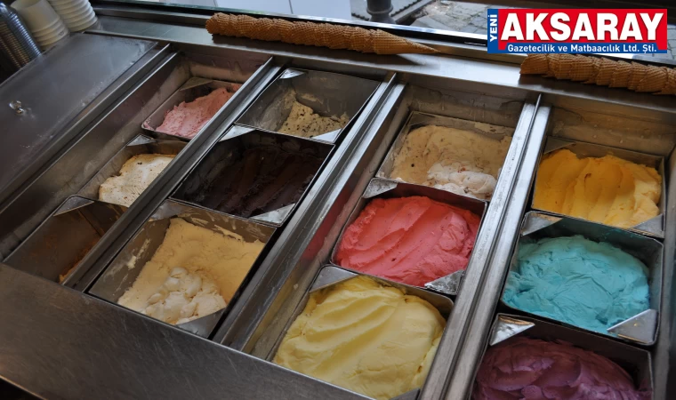 Dondurma tezgahları renklendi