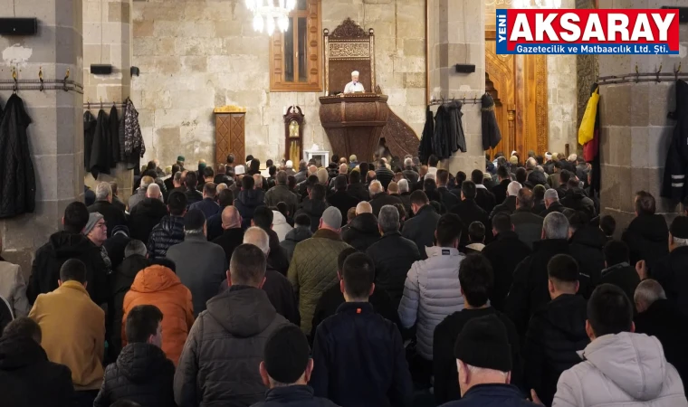 Ulu Camii’de maneviyat dolu gece