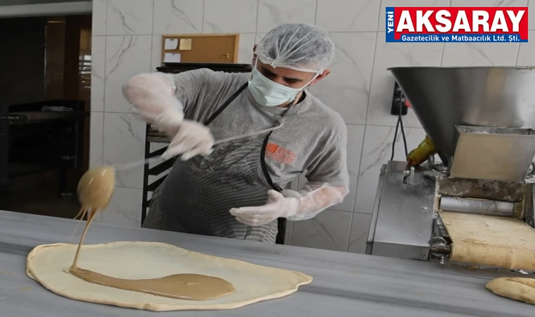 Fırınların tahinli pide mesaisi