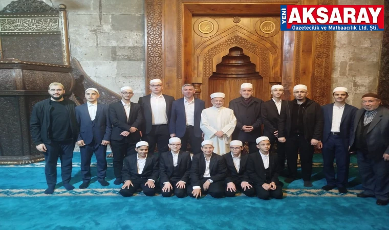 ULU CAMİ’DE MUKABELE COŞKUSU Genç hafızların hatim duası yapıldı