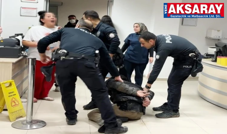 ANNESİNİN SEVGİLİSİNİ BIÇAKLAMIŞTI Yaralı adam öldü