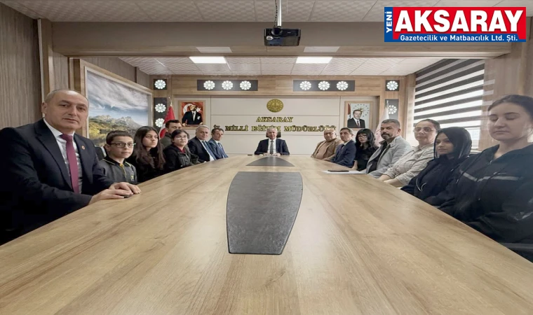 BAŞARIYA TEBRİK Genç tasarımcılar ödüllerine kavuştu