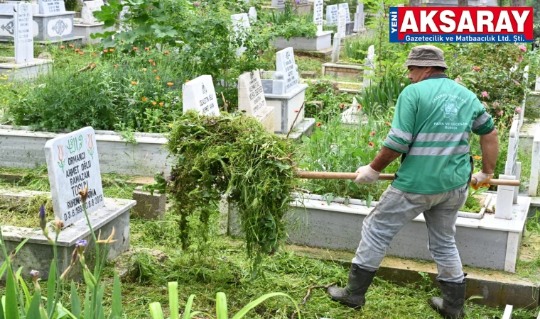 Mezarlık temizlendi