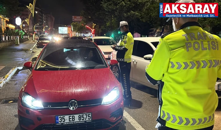 Polise önce yalvardı sonra küfürler edip kaçtı