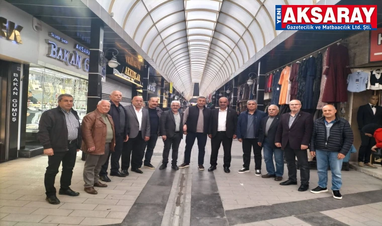 Ziyaret sırası kapalı çarşıda