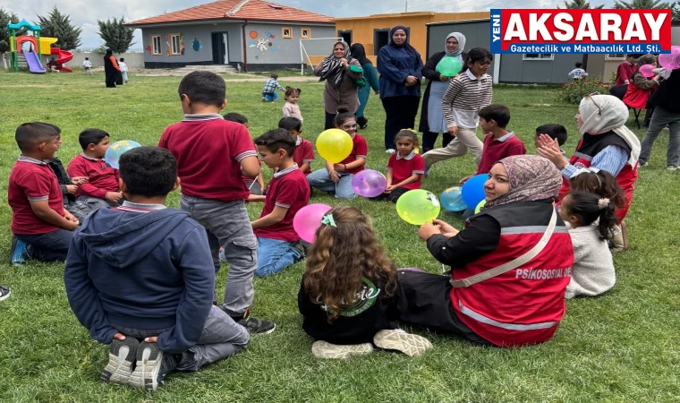 İlkokulda anlamlı çocuk şenliği