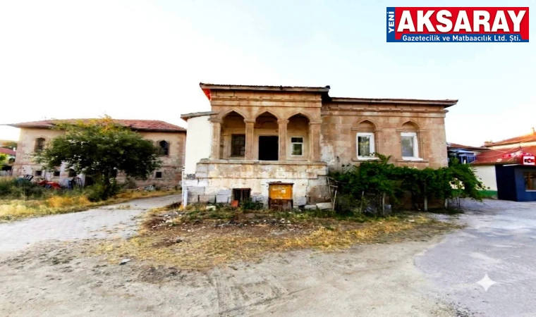 Ağaçören Hüsrev Köyü’ndeki tarihi konak göz kamaştırıyor