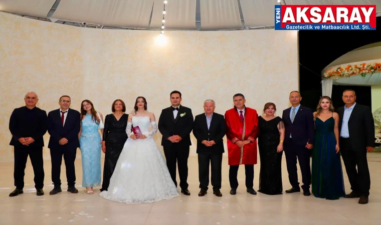 AKSARAY VALİSİ MURAT DURU VE MUŞ VALİSİ AVNİ ÇAKIR İki valinin şahitlik yaptığı düğün