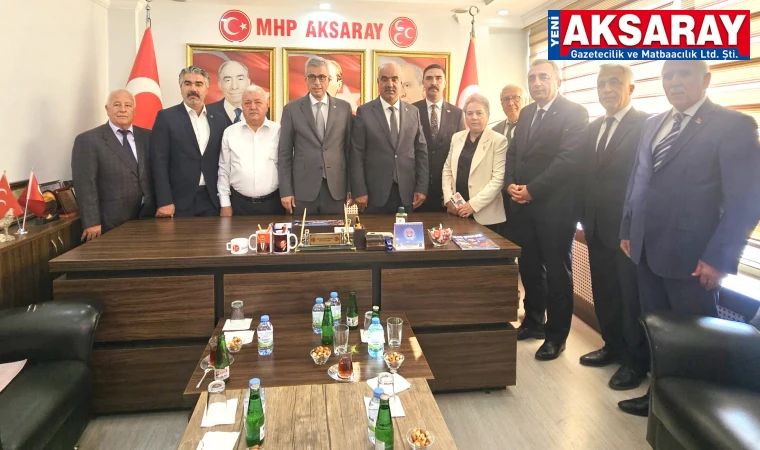 Sağlık Bakanı MHP İl merkezini ziyaret etti