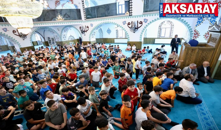 VALİ MURAT DURU YAZ KUR’AN KURSU ÖĞRENCİLERİYLE BULUŞTU Genç Nesillere Demokrasi ve Milli İrade Ruhu