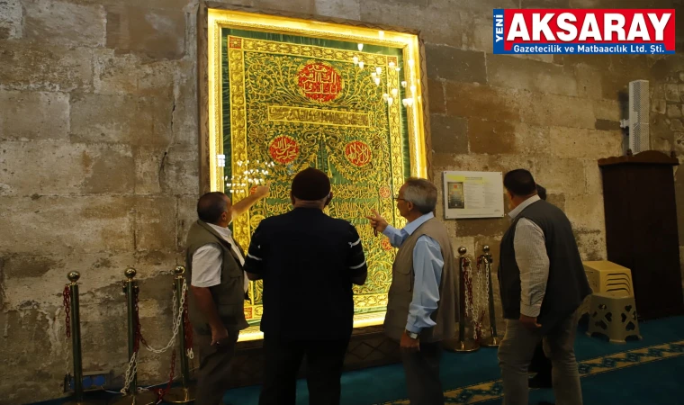 150 YILLIK Kâbe örtüsü ulu cami’de ziyarete açıldı