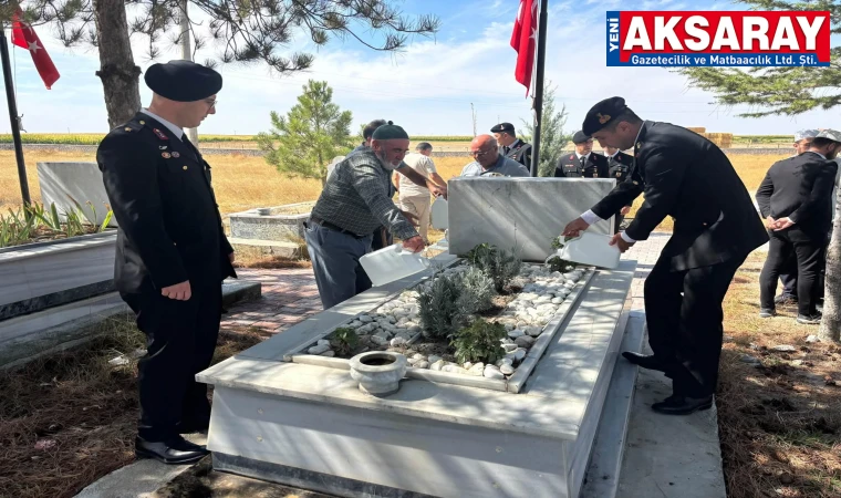ESKİL’DE VEFA ANLAMI Şehit Veli Batur kabri başında dualarla anıldı