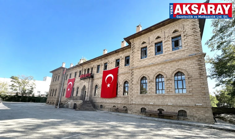 Lise binası 100 yaşında
