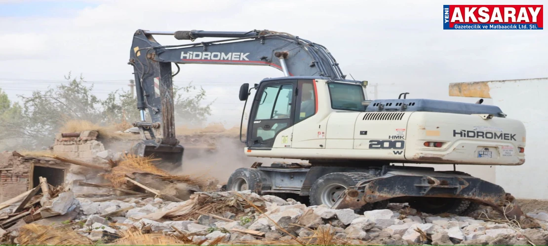 Metruk binalar teker teker yıkılıyor