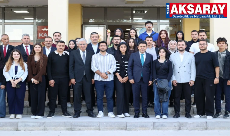 ASÜ KAMPÜSÜNDE BİR İLK  “Çaylar Bizden, Sohbet Sizden”