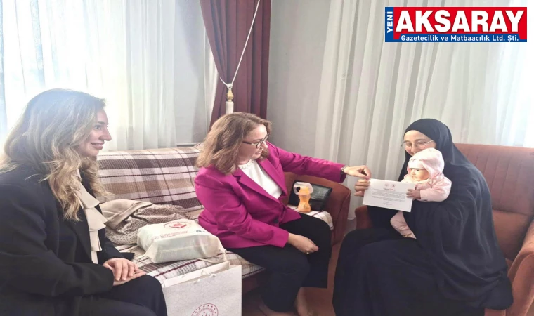 Yeni evli çifte anlamlı ziyaret