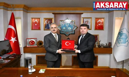 Belediyeyi ziyaret etti