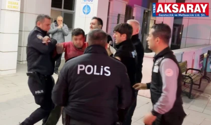 Bıçakla yaralandılar