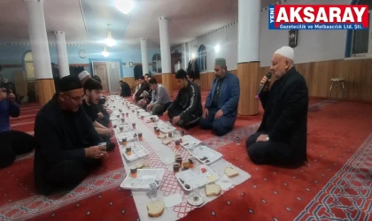 SARIKAYA CAMİİ’NDE MANEVİ ARINMA GECESİ Gençler itikafta buluştu
