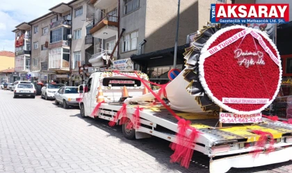 ORTAKÖY’DE GÖRÜLMEMİŞ KIZ İSTEME  Gelin arabası oto kurtarıcı oldu
