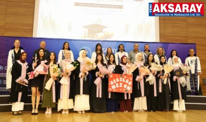 Fen-Edebiyat Fakültesinde mezuniyet heyecanı