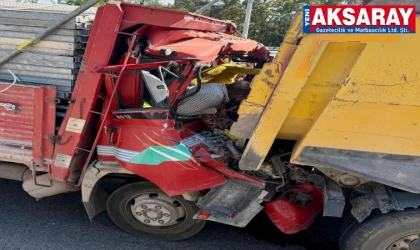 Aksaray Özel İdare Kavşağı’nda Sıkışmalı Trafik Kazası