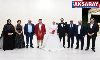 Bir günde 6 çiftin nikâhını kıydı