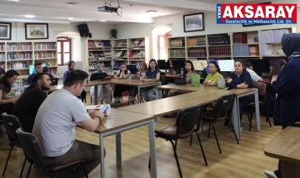 İl Halk Kütüphanesi’nde öğretmen adayları bilgilendirildi