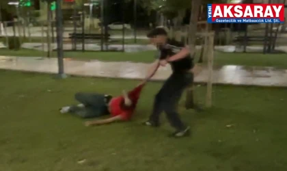 Kavga ettiği arkadaşını defalarca yumrukladı