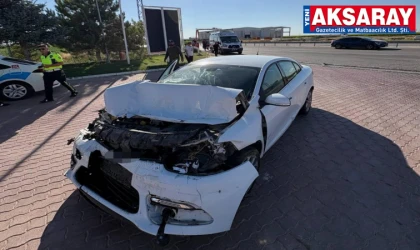 OTOMOBİL KAMYONA ARKADAN ÇARPTI  Aynı aileden 5 kişi yaralandı