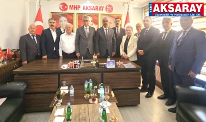Sağlık Bakanı MHP İl merkezini ziyaret etti