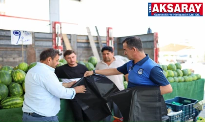 Zabıtadan hem etiket denetimi hem çöp poşeti dağıtımı