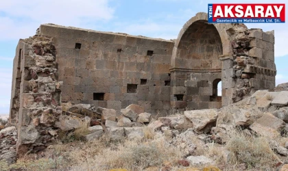  AKSARAY'IN SAKLI MİRASI Ana Sultan Tepesi'nde 725 yıllık kilise
